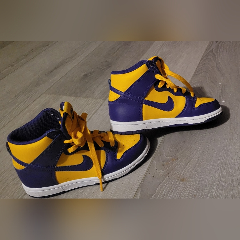 Nike Kids Sneakers - Purple and Yellow